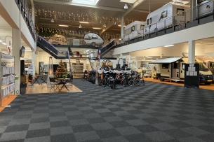 Showroom 23