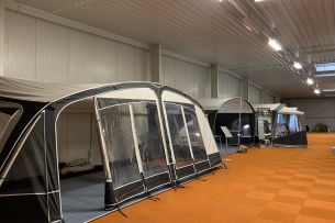 Showroom 25