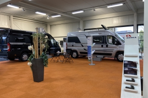Showroom 32