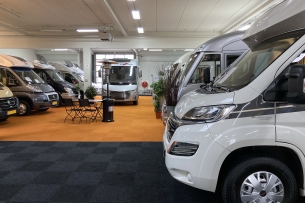Showroom 33